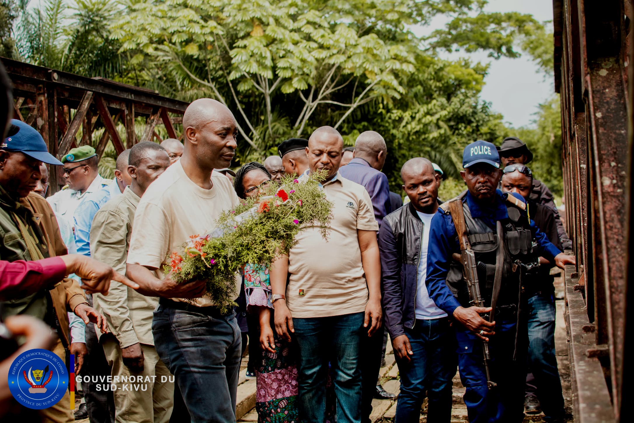 Ce pont a été choisi pour avoir été le théâtre macabre d'un carnage portant la signature des envahisseurs qui ont accompagné l'AFDL et le RCD 