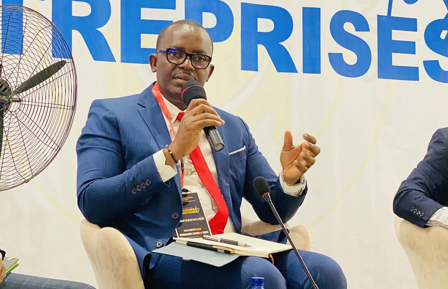 Laurent Munzemba a eu le privilège de s’adresser aux étudiants, en abordant le thème : "Comment bénéficier de l’appui du Fogec ?"