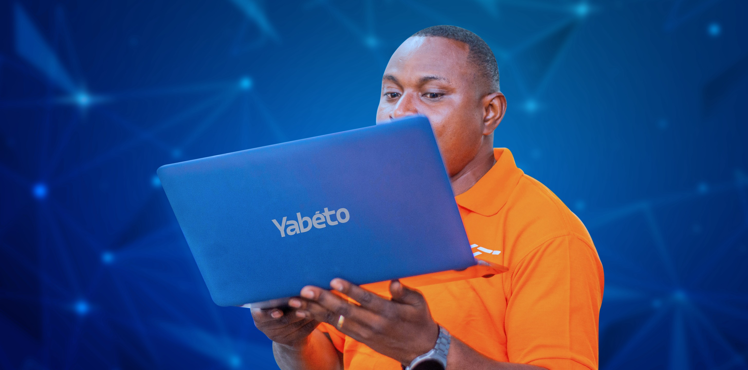 Yabéto est une gamme d'ordinateurs, de téléphones et de tablettes conçus et assemblés entièrement en RDC