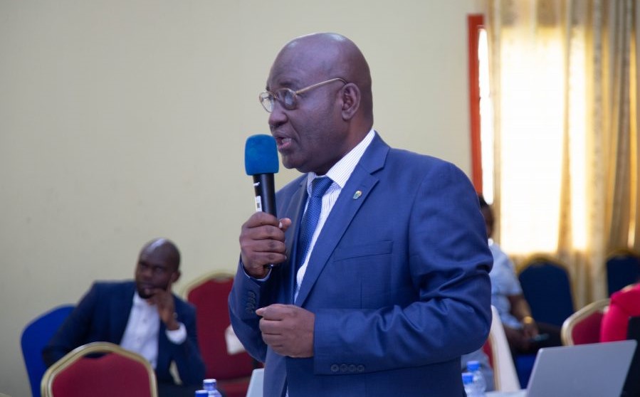 Haut cadre du parti présidentiel en RDC, Aristide Bulakali, fin connaisseur de la région des Grands, est sénateur et professeur d'université